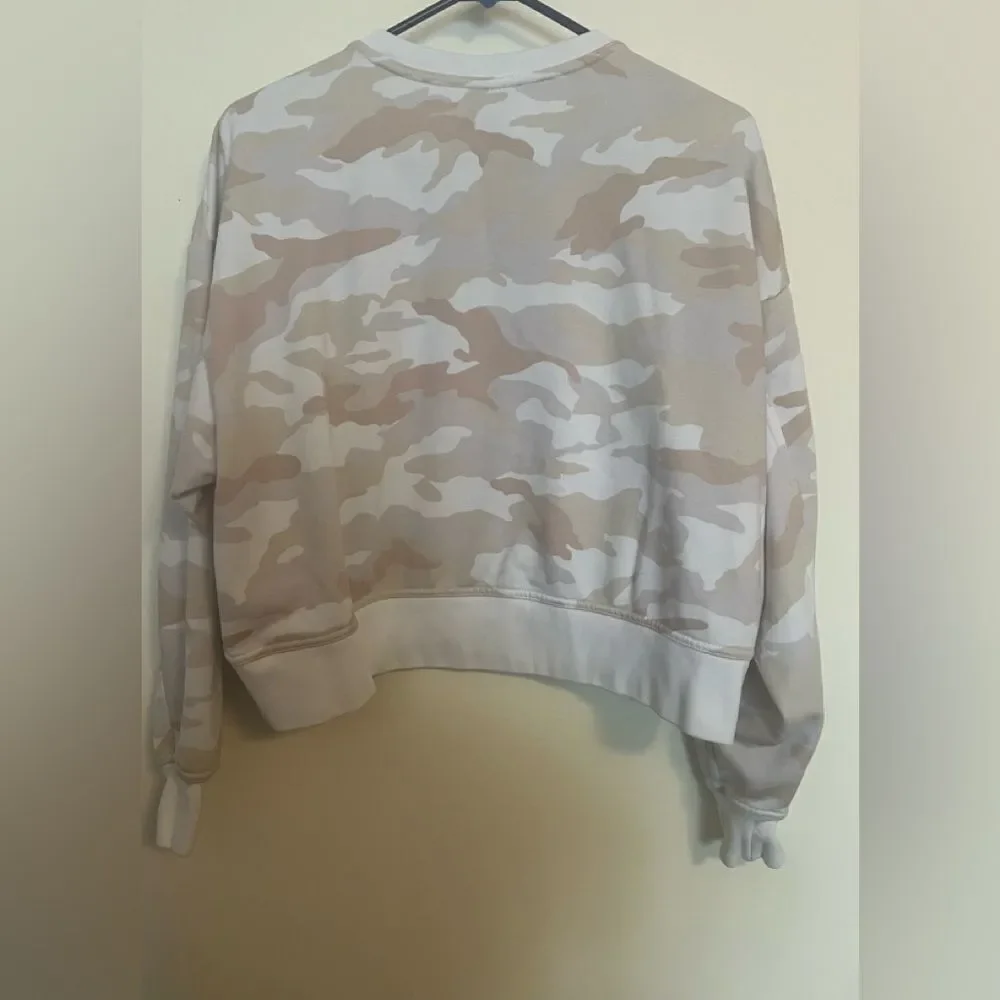 Camouflage Women's Crop Sweatshirt